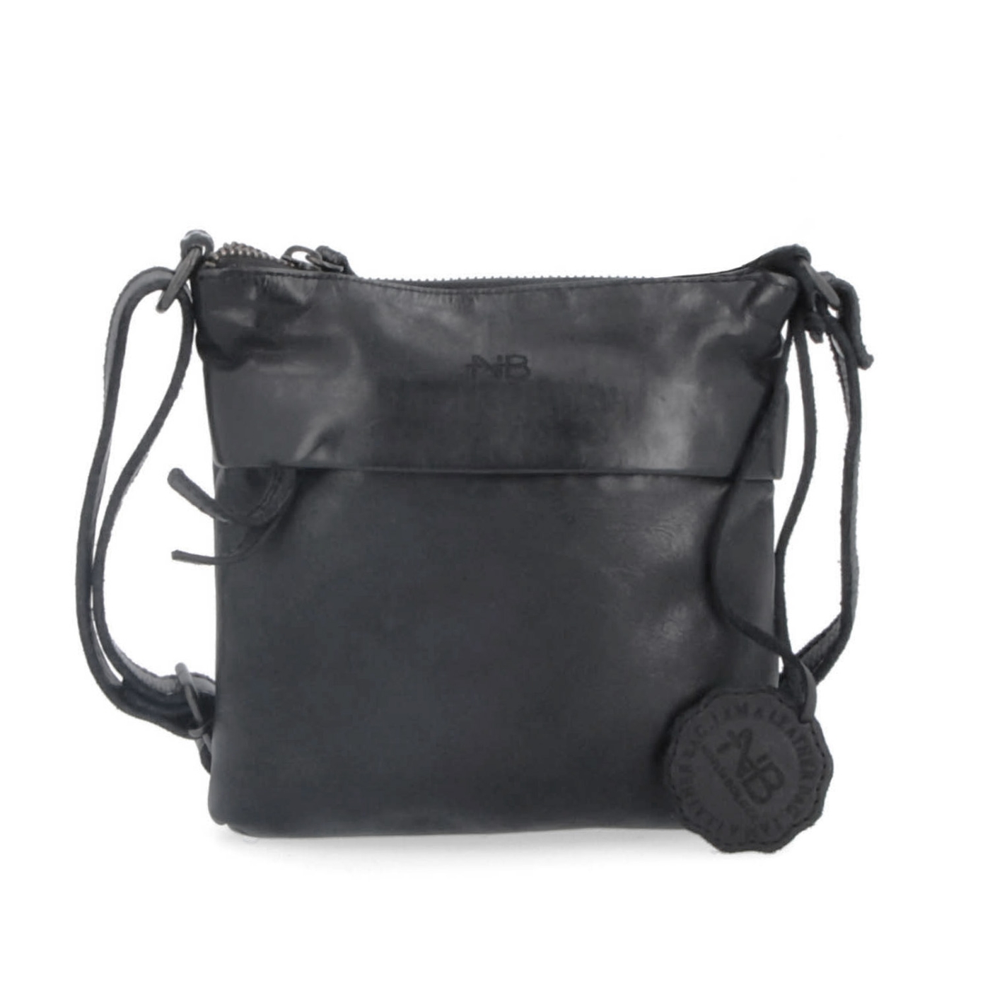 Malá kožená crossbody so zapínaním na zips Noelia Bolger materiál kože zapínanie na zips farba čierna veľkosť malá NB 2090 C Spredu