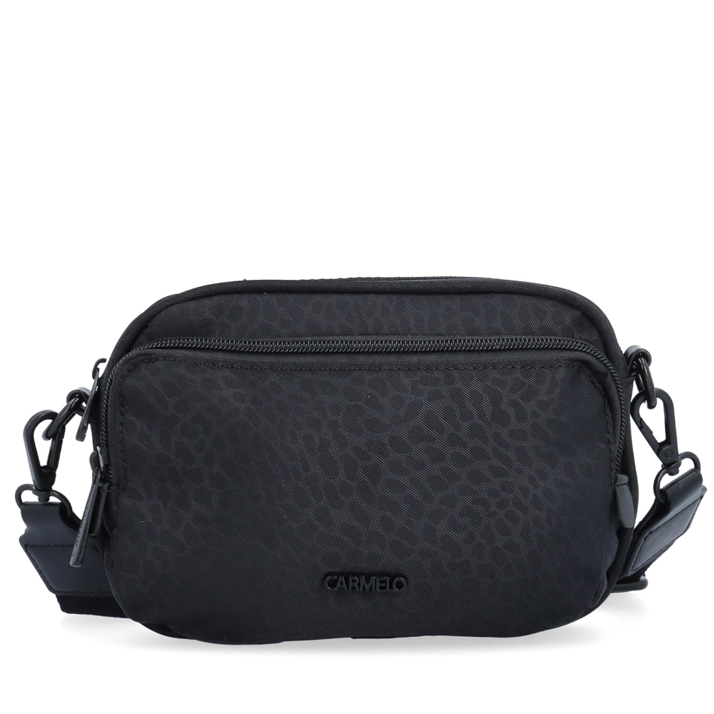 Nylonová crossbody kabelka so širokým popruhom a predným vreckom Carmelo materiál nylon zapínanie na zips farba čierná veľkosť malá 6613 C LE Spredu