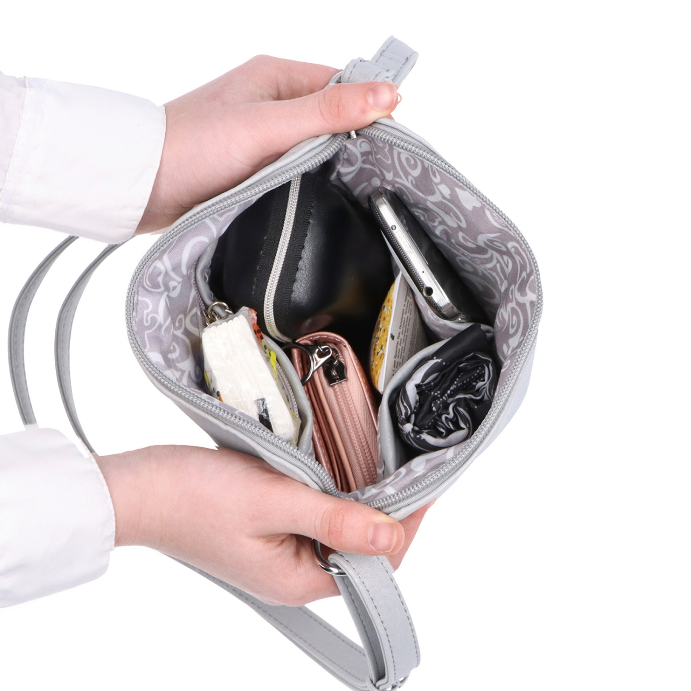 Menšia crossbody kabelka z hebkého materiálu Tangerin materiál syntetická koža zapínanie na zips farba sivá veľkosť malá 7017 SS Vnútro