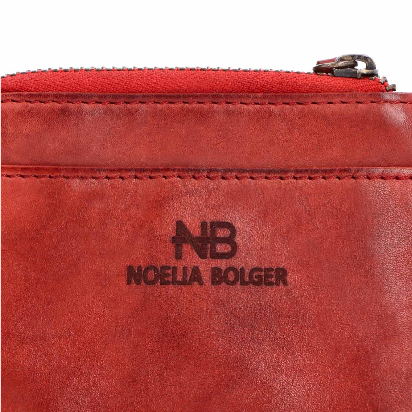 Malá kožená peňaženka z mäkšej kože Noelia Bolger materiál kože zapínanie na cvok farba červená veľkosť malá 5131 NB CV Logo