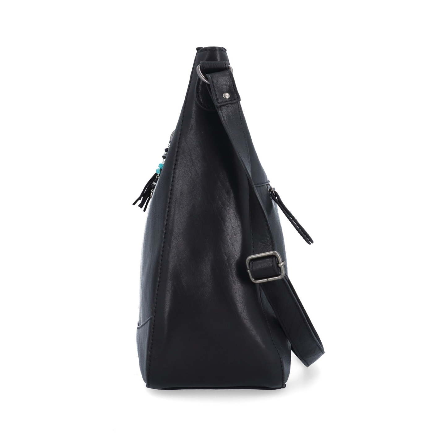 Kožená crossbody kabelka s moderným príveskom Noelia Bolger materiál kože zapínanie na zips farba čierna veľkosť stredná NB 3106 C Z boku