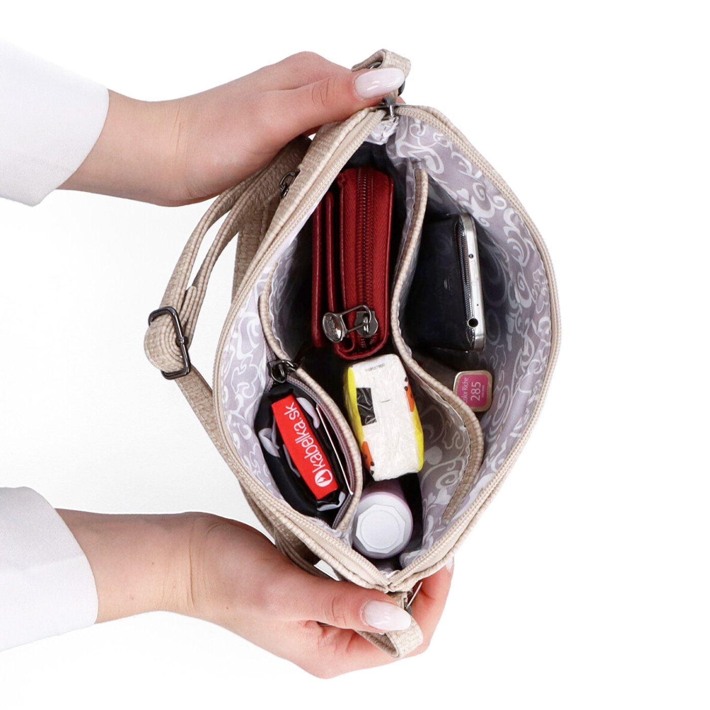 Malá crossbody kabelka s jemným elegantným vzorom Carmelo materiál syntetická koža zapínanie na zips farba béžová veľkosť malá 4337 BE Vnútro