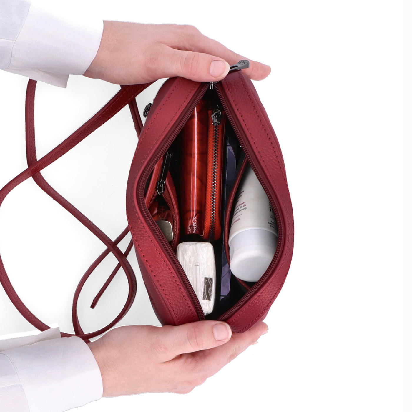 Malá kožená crossbody kabelka s vreckom na zips Noelia Bolger materiál kože zapínanie na zips farba červená veľkosť malá NB 3013 CV Vnútro