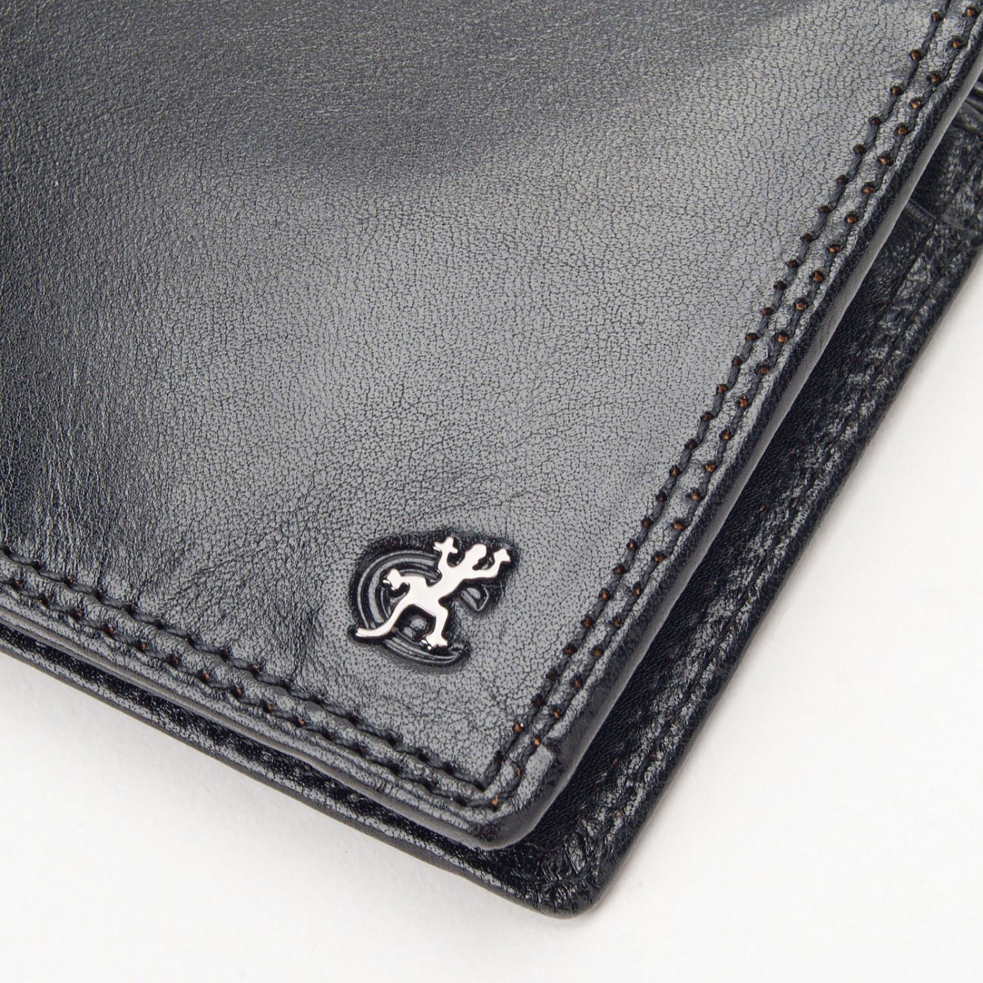 Kožená peňaženka na šírku Cosset materiál kože zapínanie Bez zapínania farba čierna veľkosť stredná 4471 Komodo C Logo