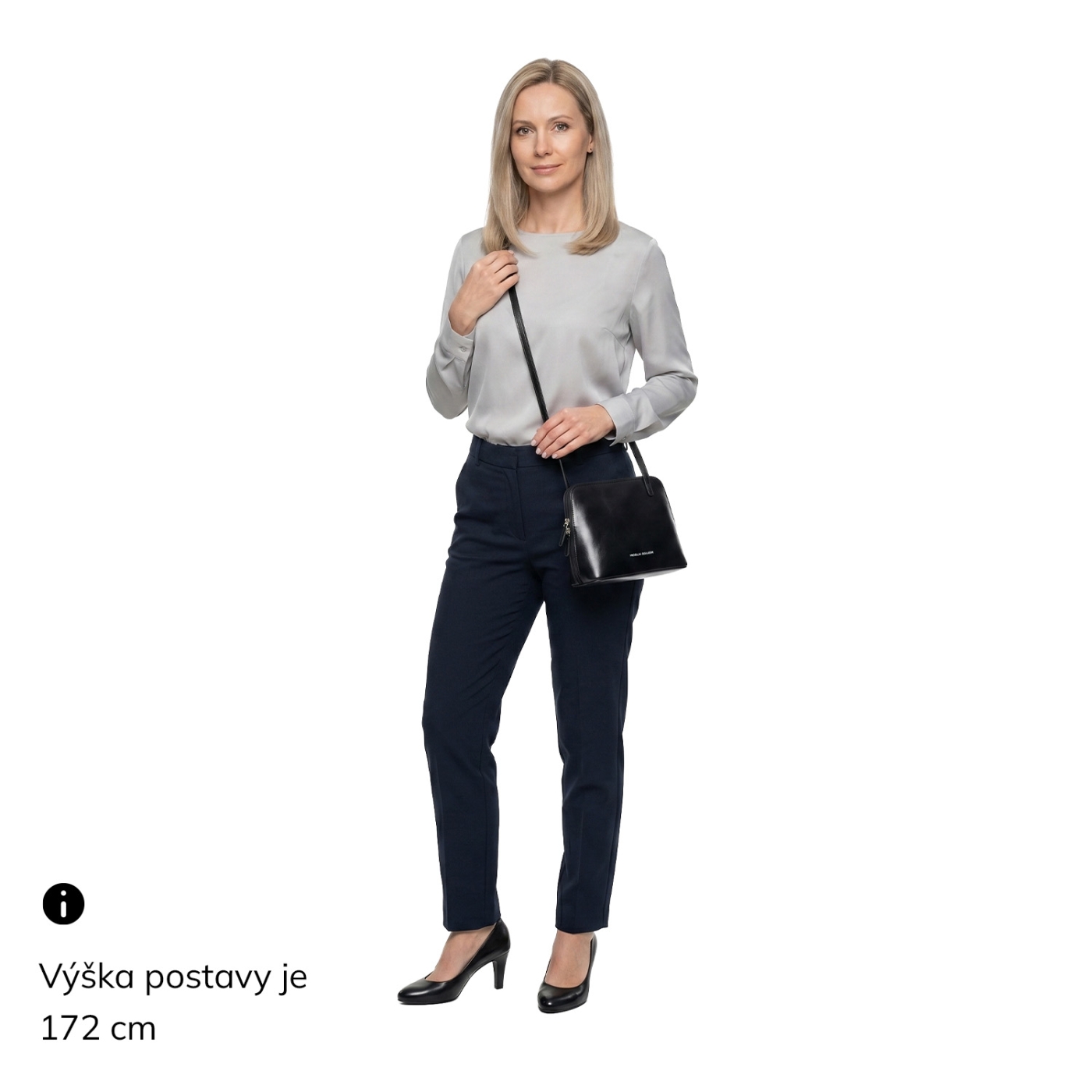 Kožená crossbody kabelka s premysleným členením Noelia Bolger materiál kože zapínanie na zips farba čierna veľkosť malá NB 0115 C Na postave