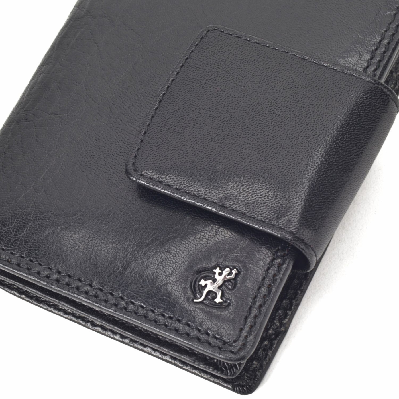 Kožená dámska peňaženka Cosset materiál kože zapínanie na cvok farba čierna veľkosť malá 4404 Komodo C Logo