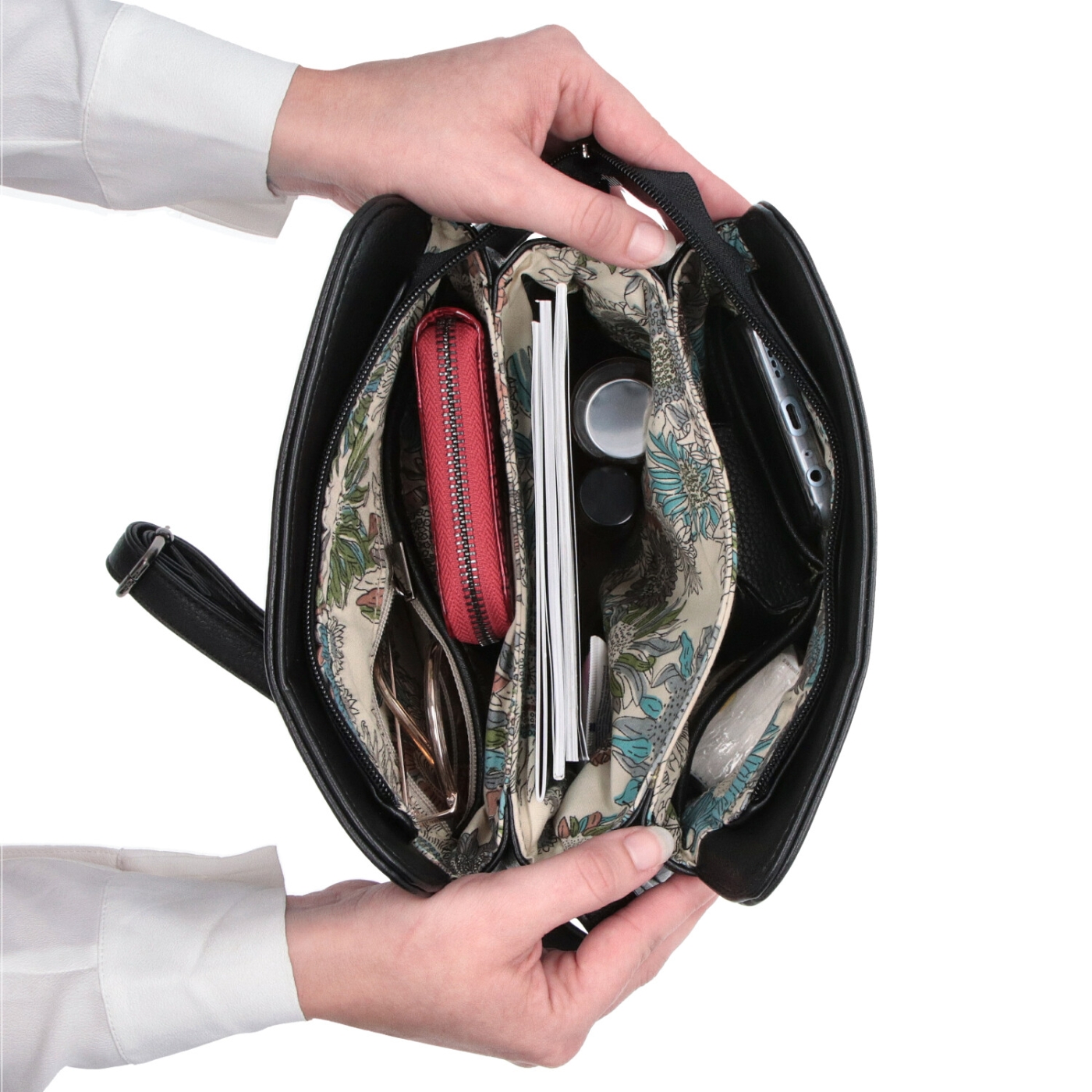 Crossbody kabelka Tangerin materiál syntetická koža zapínanie na zips farba čierna veľkosť malá 8021 C Vnútro