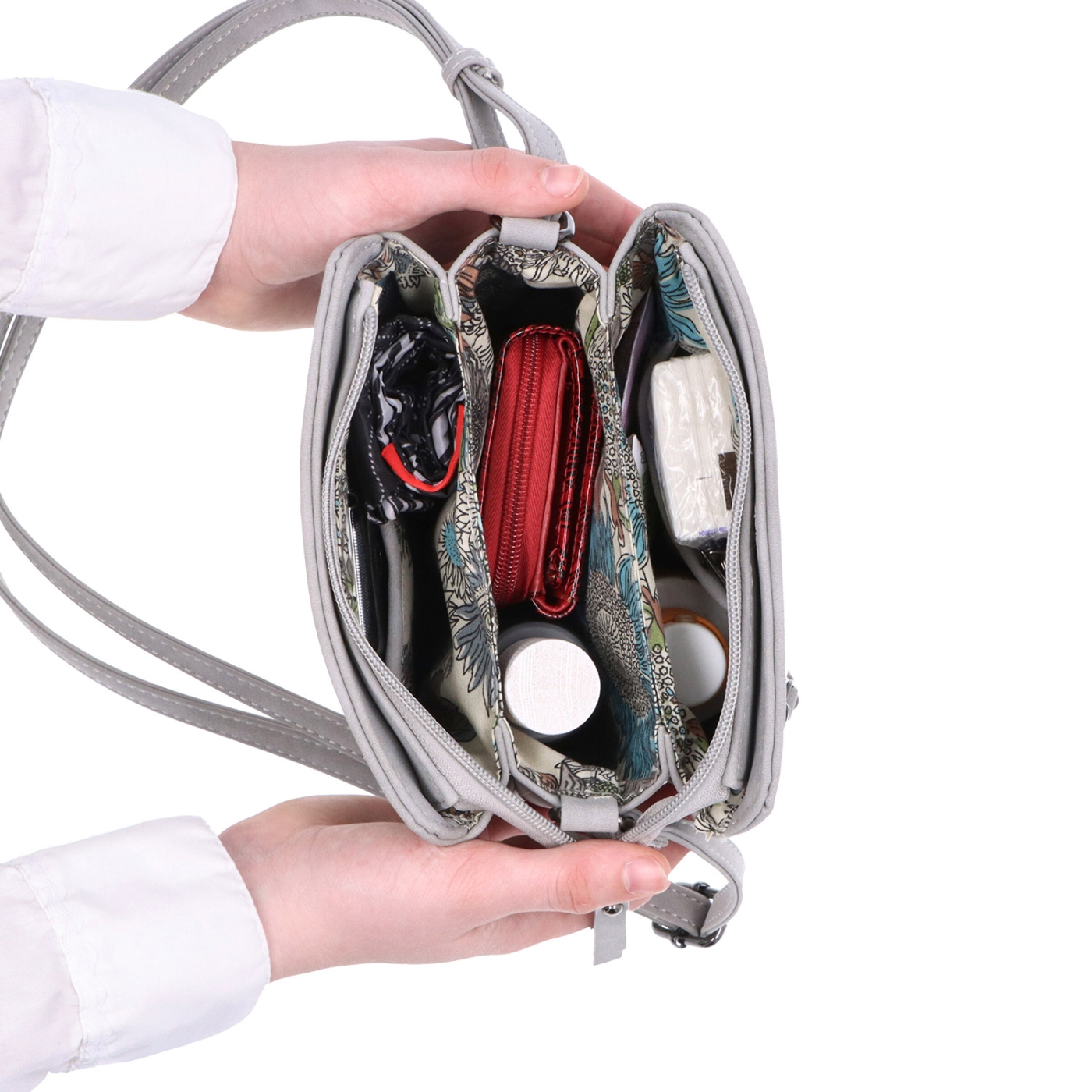 Praktická crossbody kabelka so štruktúrovaným vnútrom Tangerin materiál syntetická koža zapínanie na zips farba koňaková veľkosť malá 1117 CAM Vnútro