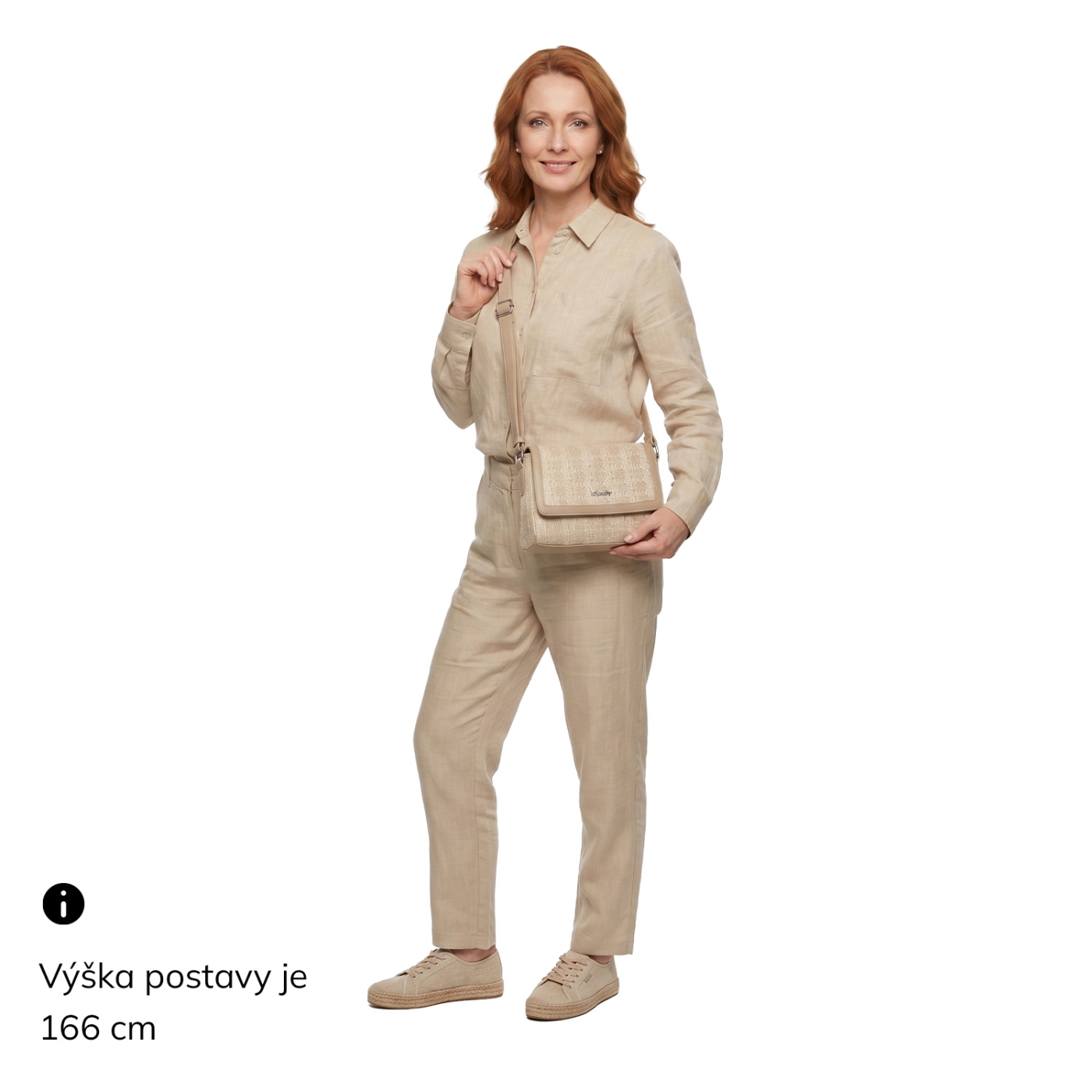 Crossbody kabelka s klopou v slamenom štýle Le Sands materiál syntetická koža zapínanie s chlopňou farba béžová veľkosť malá 4618 BE Na postave