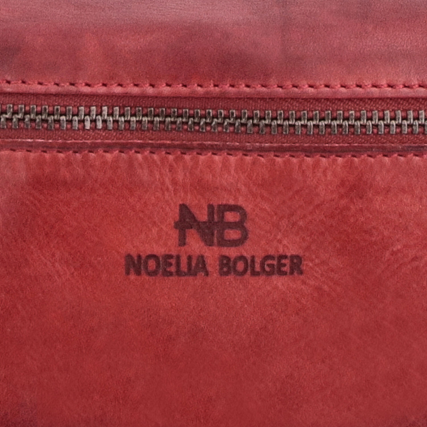 Väčšia kožená peňaženka s motívom mandaly Noelia Bolger materiál kože zapínanie na zips farba červená veľkosť veľká 5123 NB CV