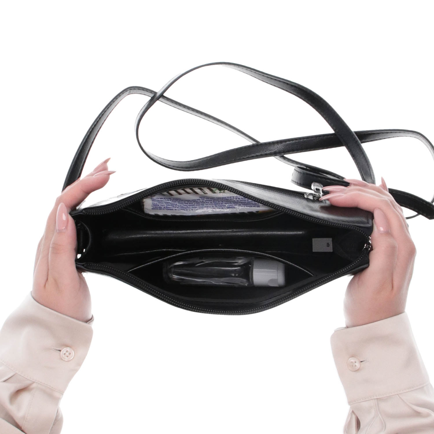Malá kožená crossbody kabelka Noelia Bolger materiál kože zapínanie na zips farba čierna veľkosť malá NB 0046 C Vnútro