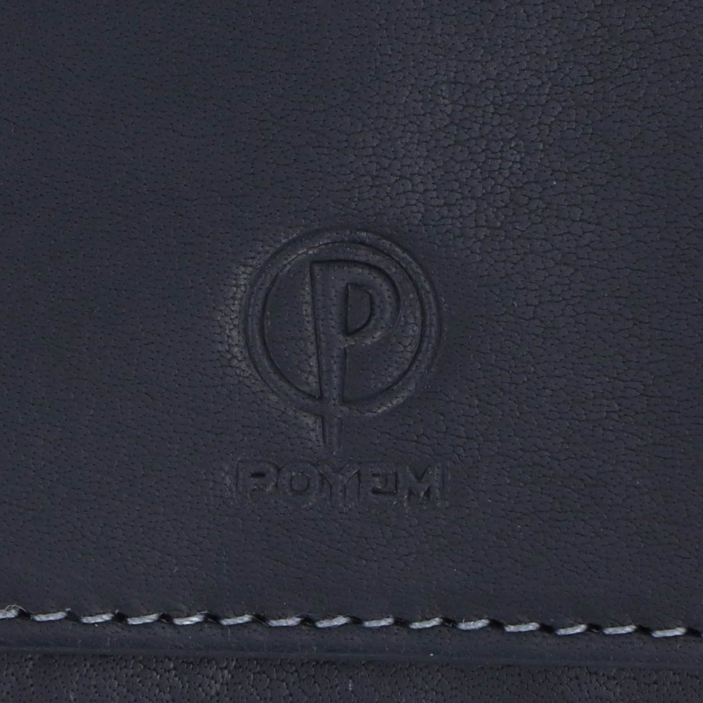 Elegantná peňaženka z pravej kože Poyem materiál kože zapínanie na cvok farba čierna veľkosť malá 5241 Poyem C Logo