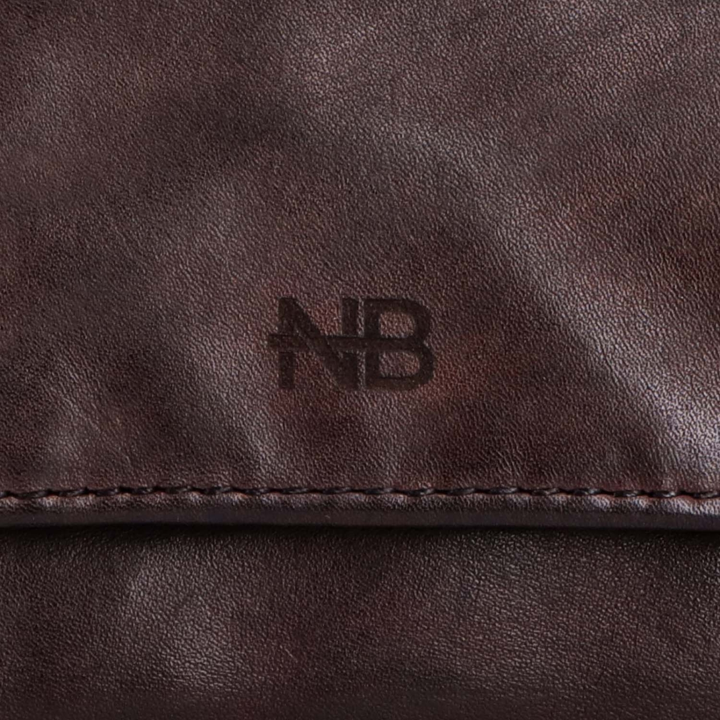 Malá kožená peňaženka pre mužov aj ženy Noelia Bolger materiál kože farba hnedá veľkosť malá 5135 NB H Logo