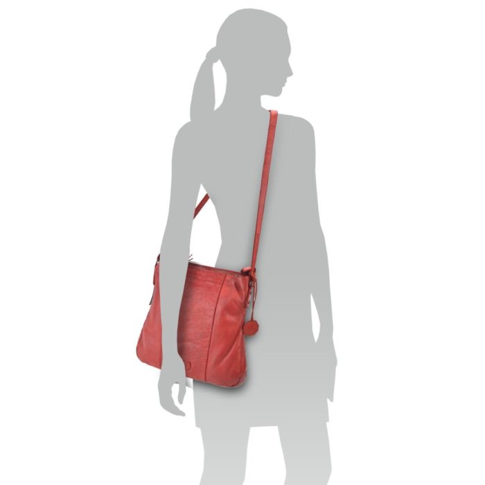 červená dámska kabelka